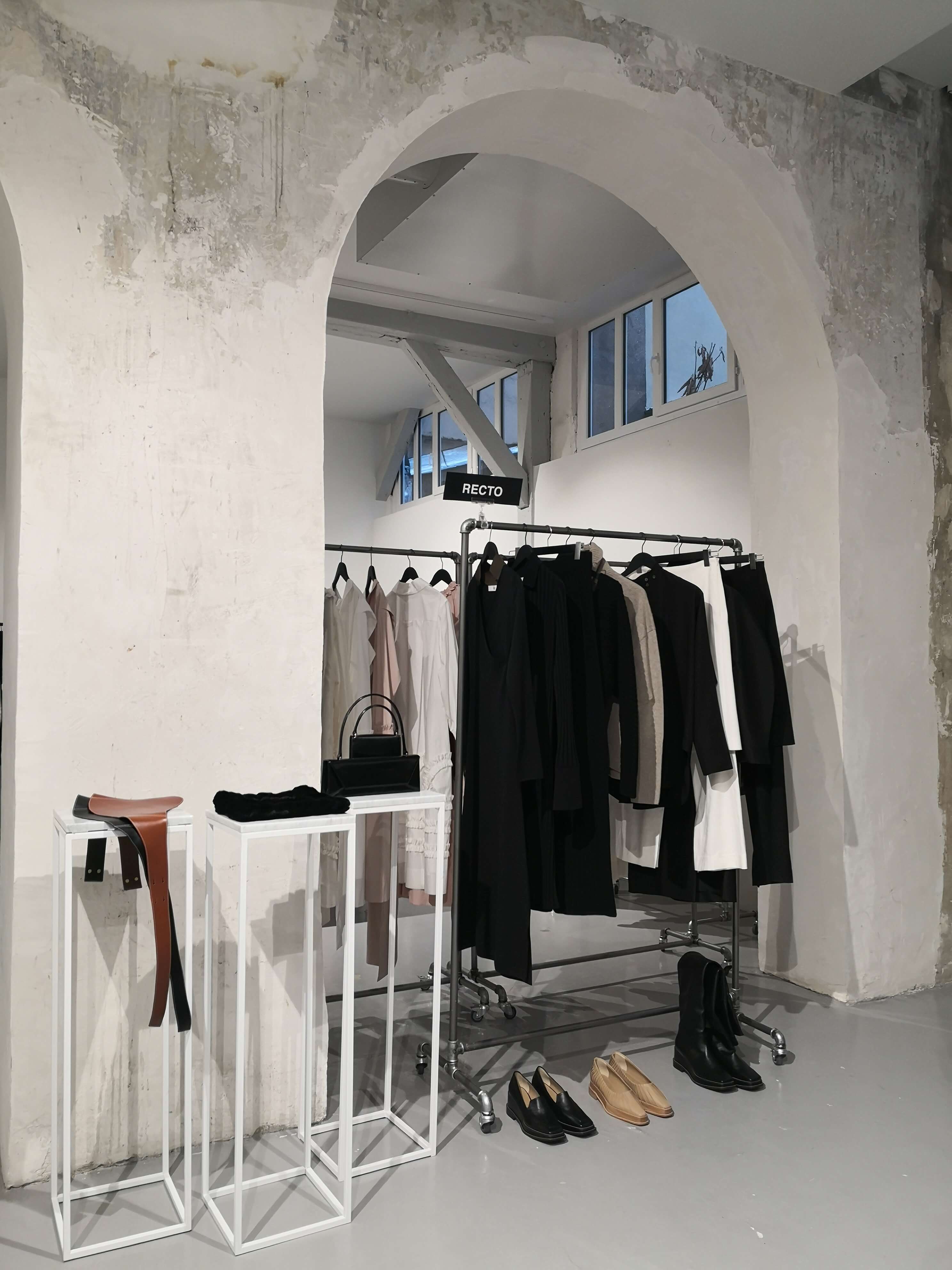 showroom The Doors Au Roi galerie